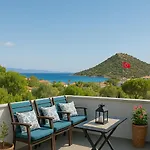 With Private Pool And Unique Sea View In *
