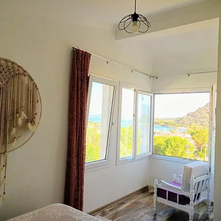 With Private Pool And Unique Sea View In 别墅 Çeşme