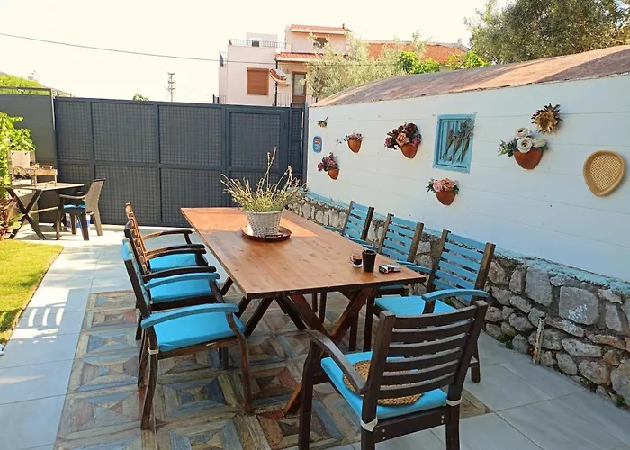 With Private Pool And Unique Sea View In *