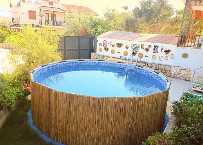 With Private Pool And Unique Sea View In 别墅 Çeşme